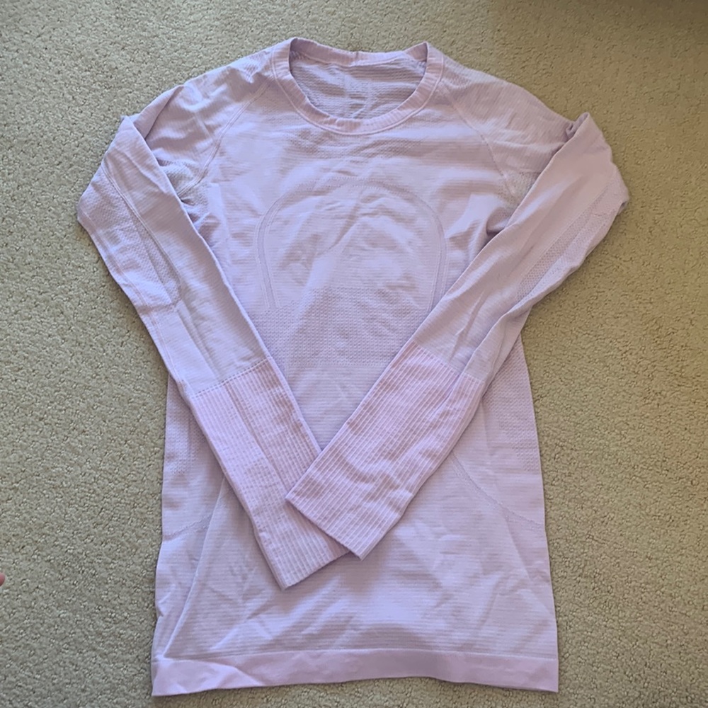Lavender lululemon swiftly tech long sleeve top size 4